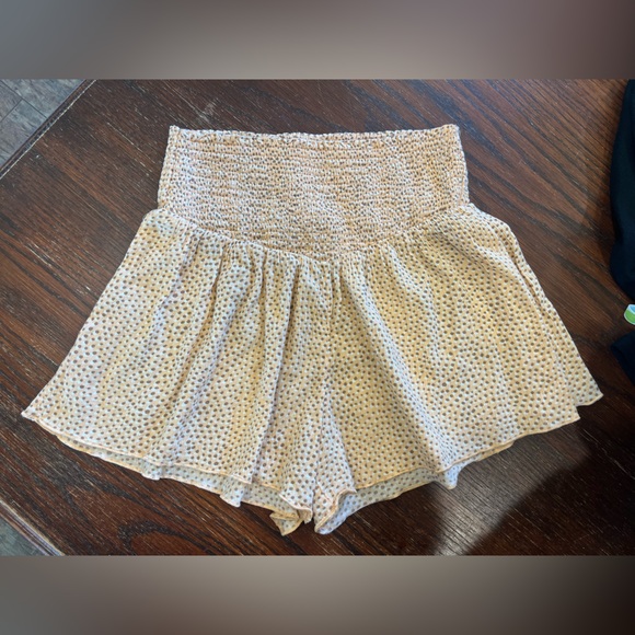 aerie Pants - Aerie High Waist Shorts in Cream and Brown